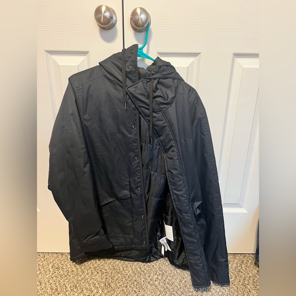 Oakley Black Raincoat Weather-Resistant High Collar